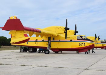 Zrakoplovno-tehnički centar predao još dva protupožarna zrakoplova HRZ-u