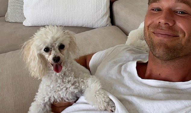 Zvijezda kod kuće i udaljenosti Lincoln Lewis ostavila je slomljenu srca nakon smrti voljenog člana obitelji