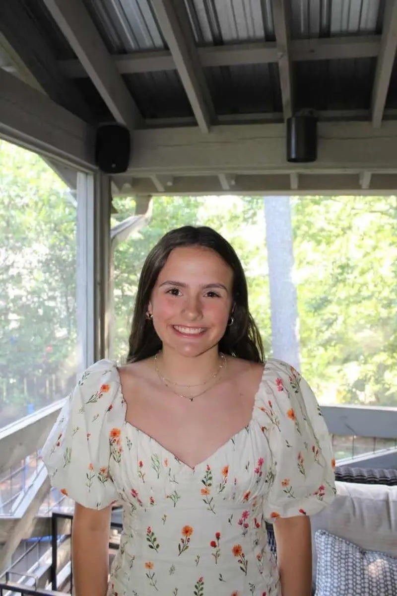 Lulu Gibbin, 15, izgubila je ruku i dio nogu u napadu morskog psa duž plaže Florida.