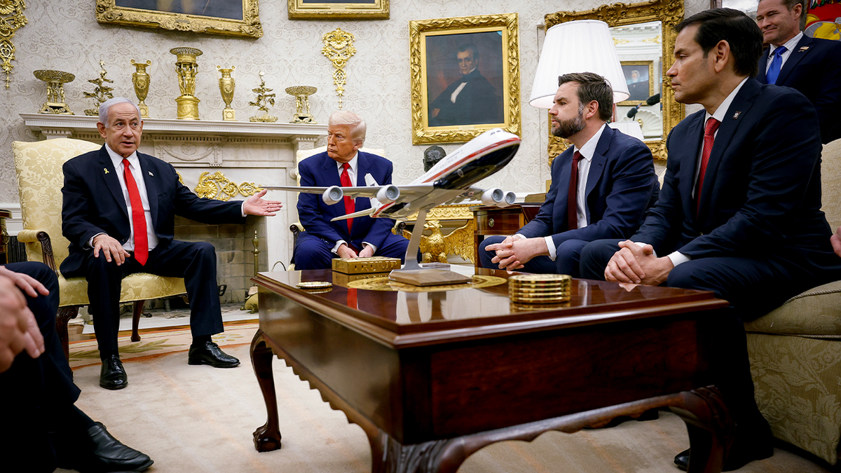 Trump, Netanyahu, Vance, Rubio i Waltz