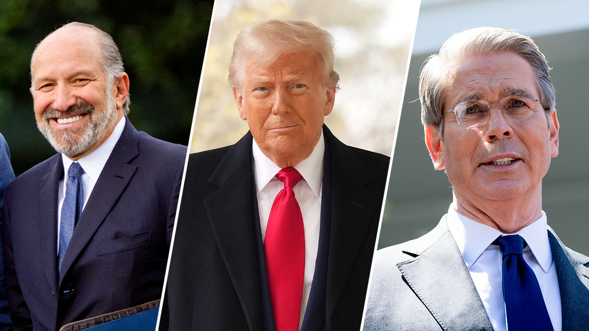 Trump, center, with Secs. Lutnick and Bessent, left and right