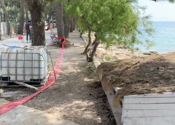 Zatvorena glavna šetnica u Bolu uznemirila građane – saznali smo što se radi, kada će biti završeno i zašto već nije!