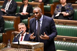 Ministar vanjskih poslova David Lammy suočio se s pozivima da obustavi dozvole za oružje Izraelu