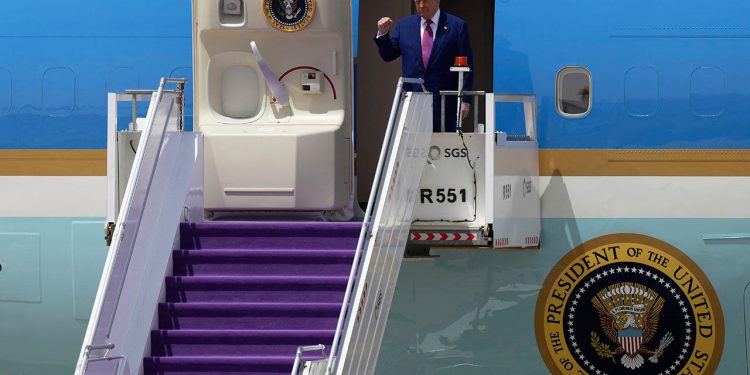 17. tjedan predsjednika Donalda Trumpa u uredu istaknuo Trip Bliskog Istoka