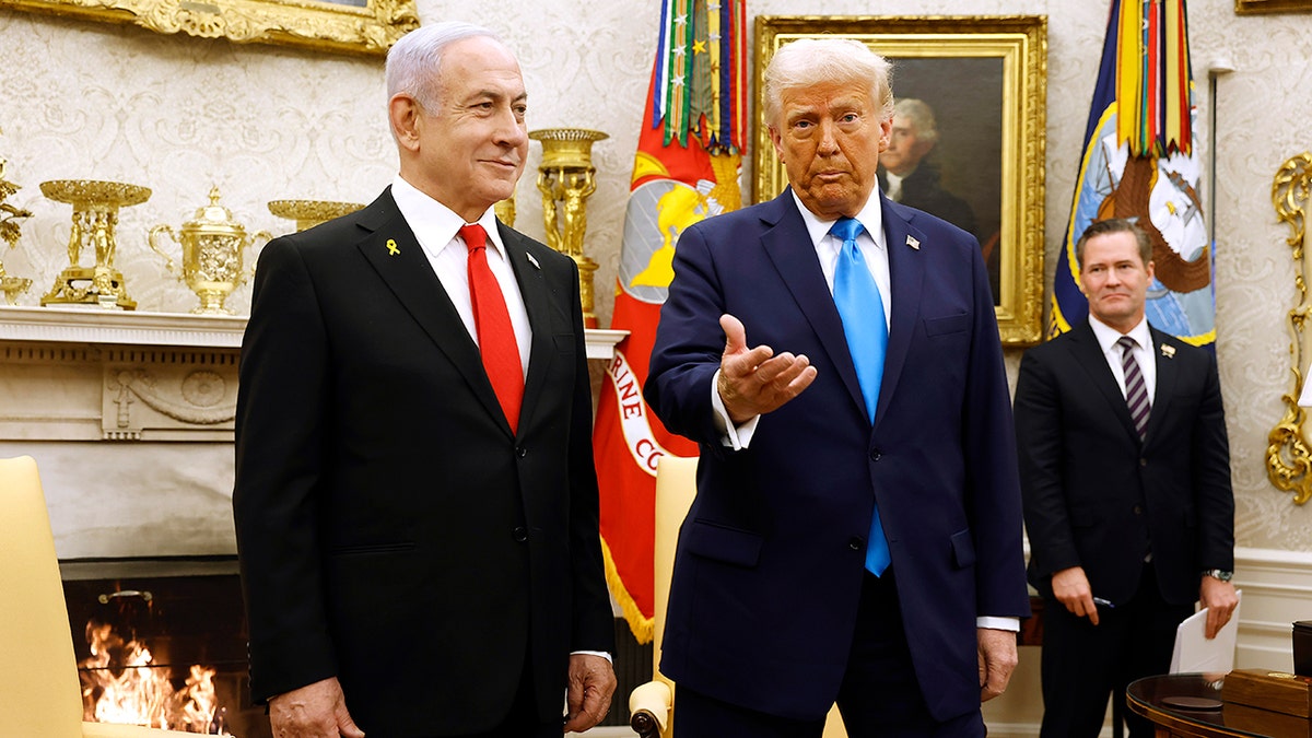 Netanyahu s Trumpom u Ovalnom uredu