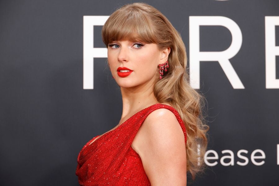 Moguća kost ljudskih nogu pronađena je u srijedu u blizini dvorca Taylor Swift Rhode Island.