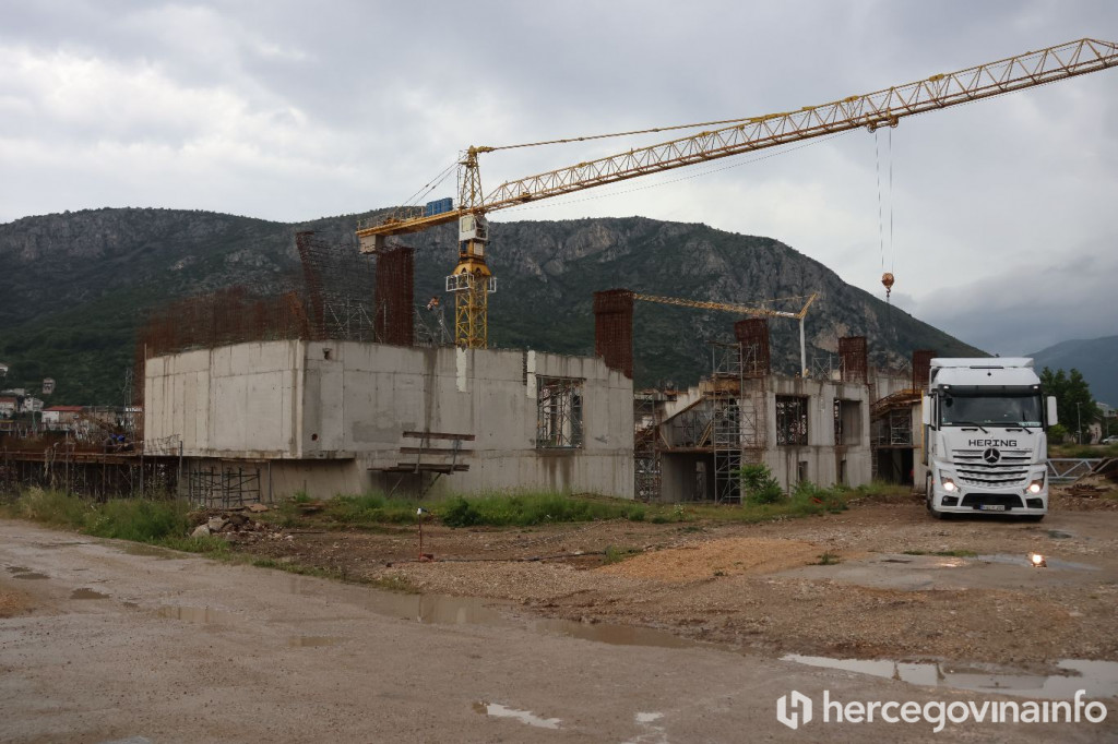 Bazen u Mostaru gradnja