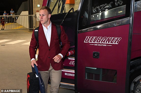 Daly Cherry-Evans iz Maroona viđen je kako dolaze na utakmicu države Origin, jedan meč između Queensland Maroonsa i New South Wales Bluesa na stadionu Suncorp u Brisbaneu, srijeda, 28. svibnja 2025. (AAP Image/Darren England) Nema arhiviranja, samo uredničke uporabe, samo arhiviranje