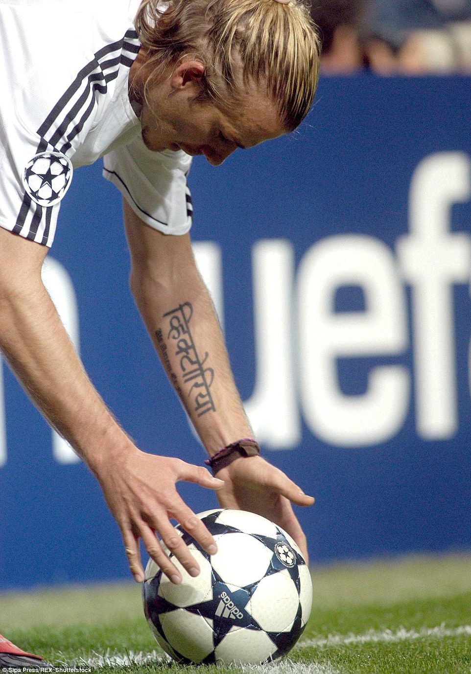In 2000 he had his wife's name tattooed in Hindi on his inner left forearm - although the inking suffered an unfortunate misspelling, reading as Vihctoria