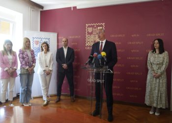 367 DJECE NA LISTI ČEKANJA Gradonačelnik Puljak: “Sva djeca će imati mjesto u vrtiću i sva djeca sa oba zaposlena roditelja imat će mjesto u jaslicama”