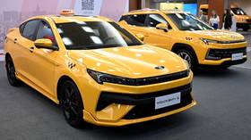 Putin potpisuje novo 'napravljeno u Rusiji' taksij