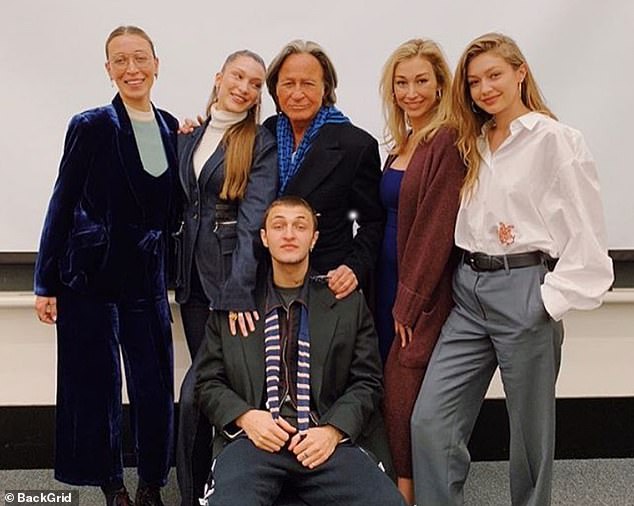 Mohamed Hadid i bivša supruga Yolanda dijele kćeri supermodela Bella i Gigi i glumac sin Anwar, 24. Mohamed, također dijele Marielle (43) i Alana, 38, sa svojom bivšom Mary Butler