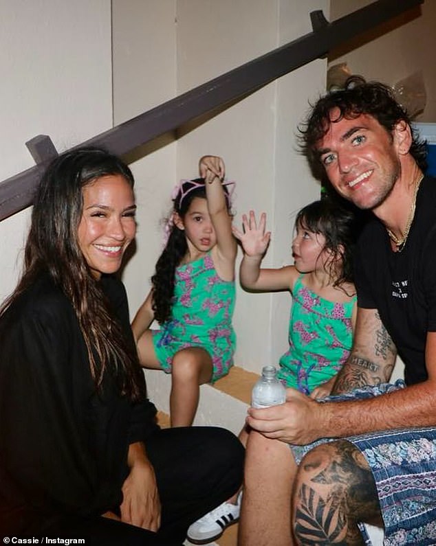 Ventura je slikana sa svojom obitelji početkom ove godine kada je najavila trudnoću