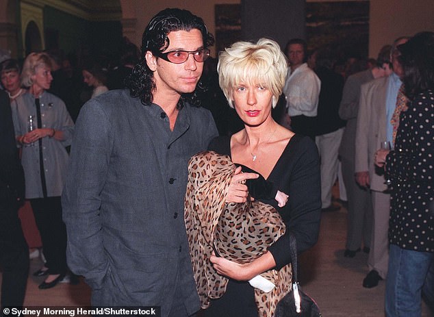 Tiger Lily kći je pokojnog Paula Yatesa, koja je umrla 2000. godine, i Michaela Hutchencea. Usvojila ju je njezin Bob Geldof nakon smrti svog oca Michaela 1997. godine (Michael i Paula prikazani 1996.)