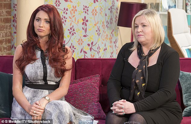 Amy Childs 'mama Julie, 59, (na slici 2014.), odvezena je u bolnicu na hitnu operaciju nakon što je u petak pretrpjela srčani udar, otkrila je zvijezda Towie na Instagramu u utorak