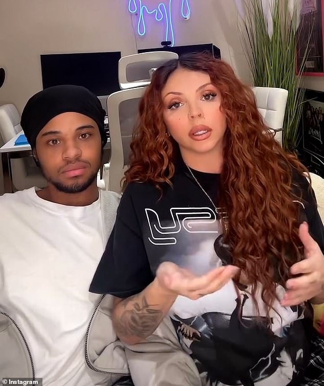 U ožujku je morala proći hitni postupak nakon što je pretrpjela komplikacije i savjetovana joj je da ostane u bolnici dok nije stigla do određenog broja tjedana u trudnoći