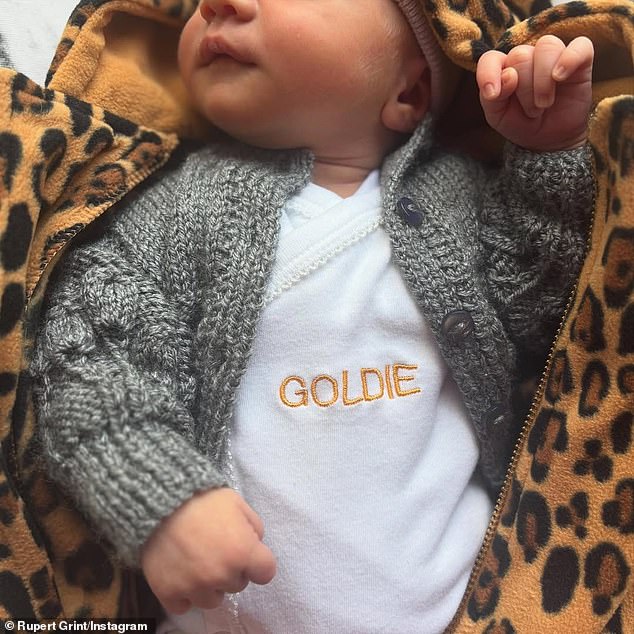 Glumac, koji je glumio Ron Weasley u čarobnim filmovima, prošlog je mjeseca odveo na Instagram kako bi predstavio TOT, otkrivajući ime djeteta Goldie G. Grint