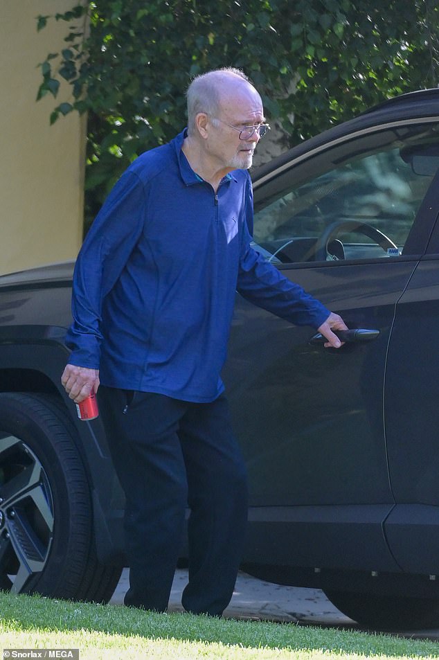 Ali za cijelu generaciju, on će uvijek biti crveni forman € grub, bez gluposti tata iz emisije iz 70-ih, gdje je s ljubavlju sramirao s Ashtonom Kutcherom ¿s prigušenim Kelsoom i isporučio klasične jednoslojne vrijeme sa savršenim vremenom sa savršenim vremenom sa savršenim vremenom