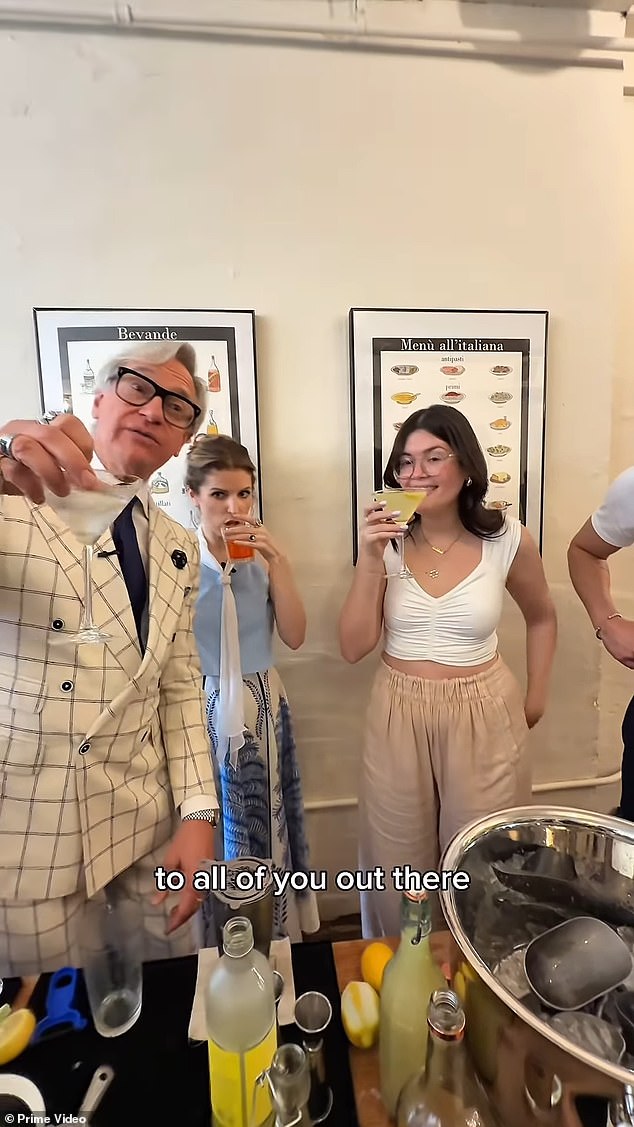 Morgan je kasnije viđen kako stvara piće s Anom, Henryjem i Paulom, ali bez Blakea