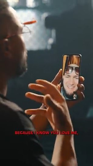 Činilo se da Evra dobiva savjete za trening iz legende UFC -a Khabib Nurmagomedov