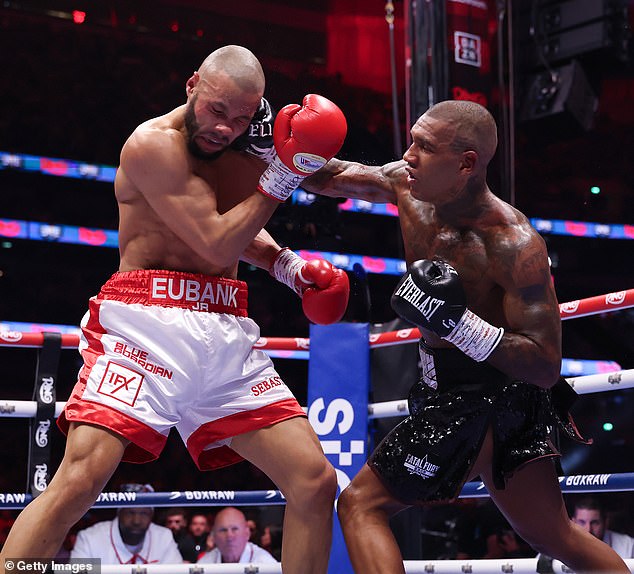 Eubank Jr je jednoglasnom odlukom pobijedio na uzbudljivom natjecanju na stadionu Tottenham Hotspur