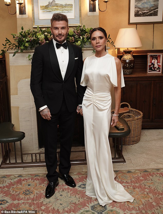 Victoria nije precizirala kada je video bio, ali su u srijedu navečer bacili događaj crne kravate u svojoj kući Cotswolds (viđen u veljači)