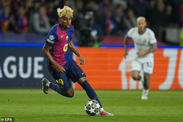 Obožavatelji su u šali usporedili Maguire s Barcelonom Wonderkid Lamine Yamal na društvenim mrežama