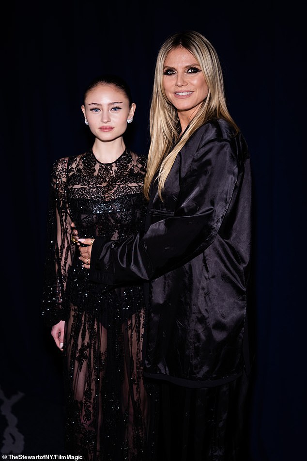 Nastavila je: 'Ali ja radim posao i ulažem vrijeme. Sada radim sam, putujem sam, idem u školu. Moja mama i ja imamo istu ljubav prema istoj stvari '