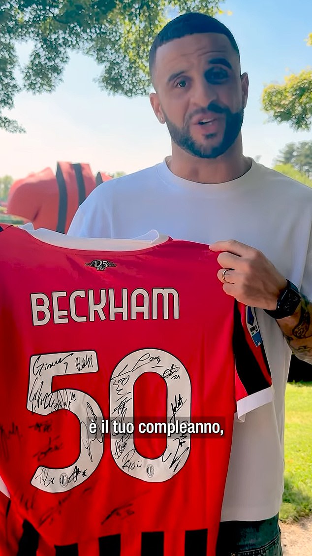 Kyle Walker također je podijelio personalizirani rođendanski videozapis sa zvijezdom dok je držao nogometnu majicu Beckham