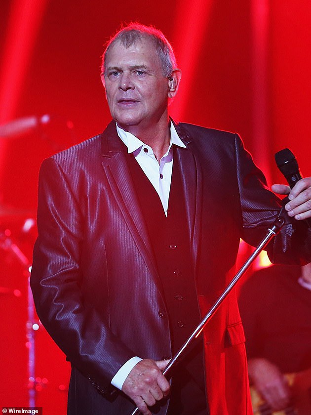 Ovo će biti prvo unuče za legendarnog, glasovni pjevač, čiji se stariji sin Robert oženio dugoročnom djevojkom Melissa Kelly 2024