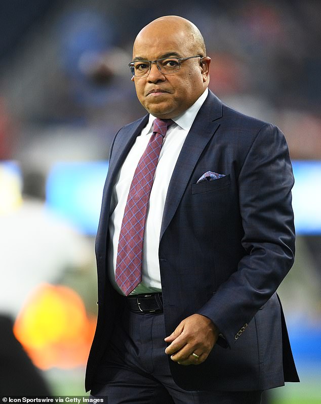 Tirico je jedno od najprepoznatljivijih lica u Sportskom emitiranju i NBC -ov NFL glas
