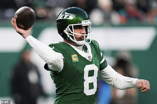 Izvor je tvrdio DailyMail.com da bi postajanje oca mogao utjecati na Rodgersovu NFL karijeru