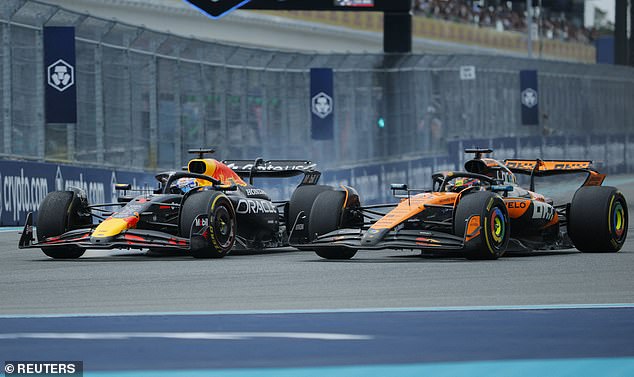 Verstappen i Piastri zaključali su rogove prije nego što je prvak ispao iz mjesta