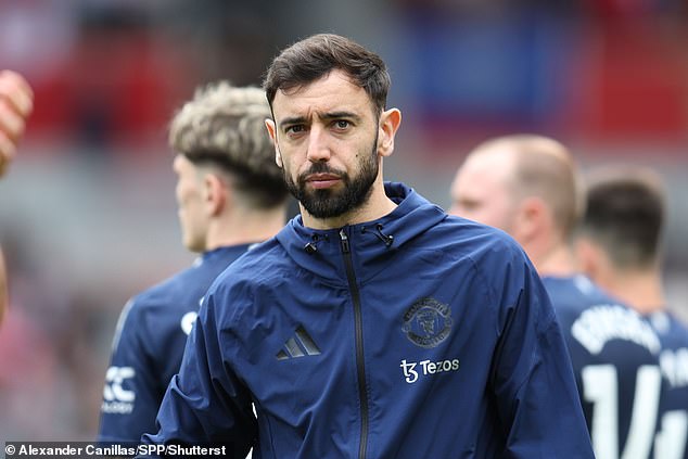 Nije primljena nijedna službena ponuda, a Fernandes je jedan od nekoliko igrača koje klub želi zadržati