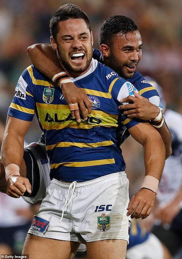 Na svom vrhuncu, Hayne je osvojila dvije Dally M medalje kada je na Parramatta jeguljama (na slici)