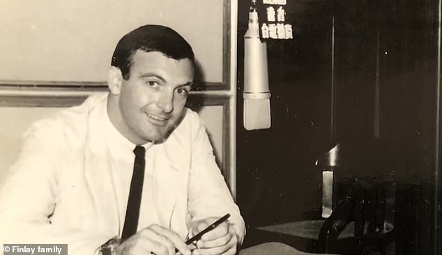 Finlay je bio dopisnik jugoistočne Azije za ABC i večeras je radio s ovim danom osam godina