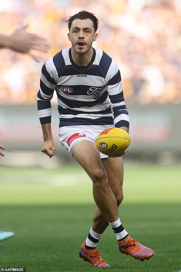 Navodno je Rioli također prijetio igraču Geelong -a prošle sezone, s News Corp -om koji je imenovao zvijezdu mačaka Brad Close (na slici) kao žrtva navodne prijetnje