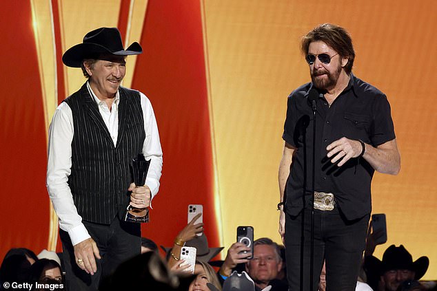 Stalwarts Brooks & Dunn (na slici) su nagrađeni dvojacom godine