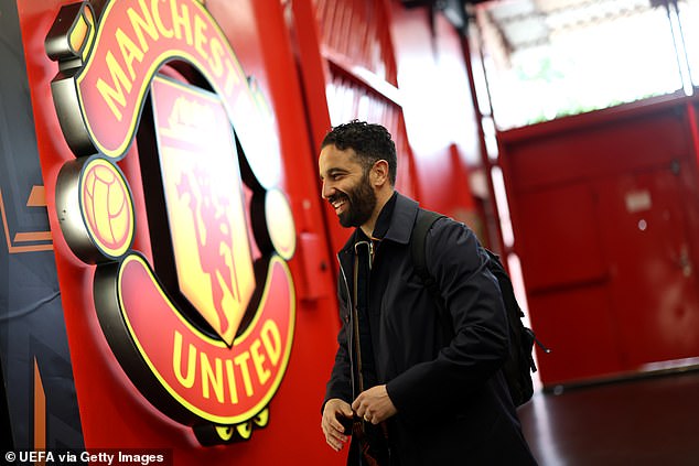 Portugalski glavni trener bio je bez odijevanja po svom dolasku na Old Trafford u četvrtak