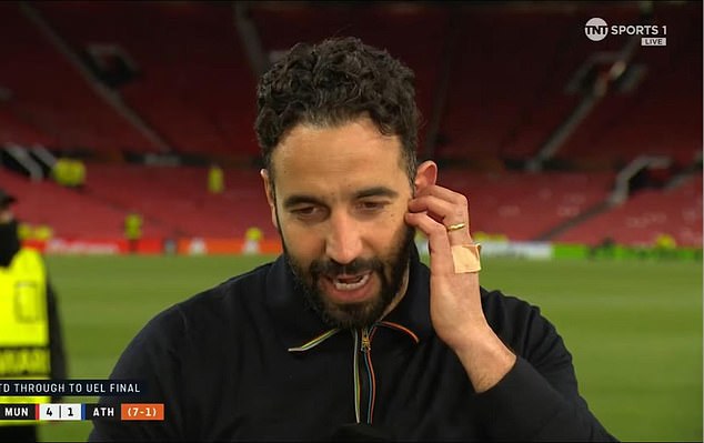 Žbuka je opet bila vidljiva tijekom Amorimovog intervjua nakon meča na TNT Sports