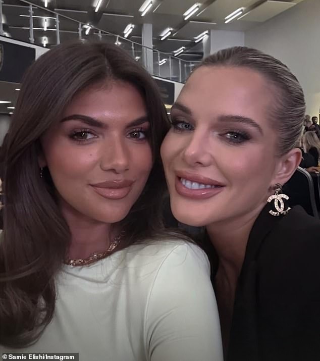 Coronation Street glumica Helen Flanagan prisustvovala je događaju i podijelila selfie sa Samiejem
