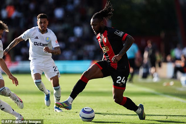 Antoine Semenyo ušao je u roku od nekoliko centimetara od izjednačavanja svog tima kasno kada je njegov trud očišćen s linije