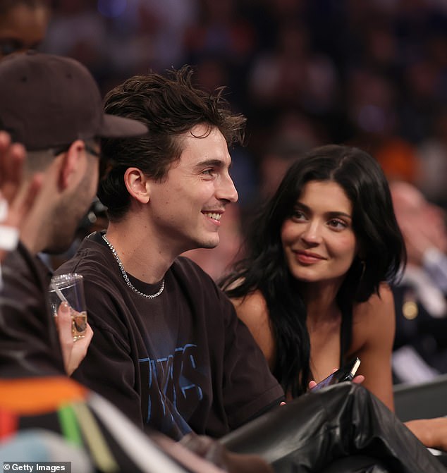 Jenner je imala izgled ljubavi dok je provodila kvalitetno vrijeme s chalametom, danima nakon što je napasni par debitirao na crvenom tepihu u Rimu na 70. nagradama David Di Donatello