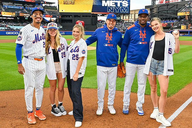 LR: Mark Winds, Pohl, Kostek, Tyrone Taylor, Huascar Brazoban i Thumann