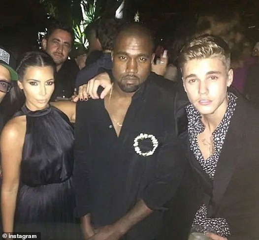 Kardashian, West i Justin Bieber podudarali su se u crnim ansamblima na Swanky Gettogether