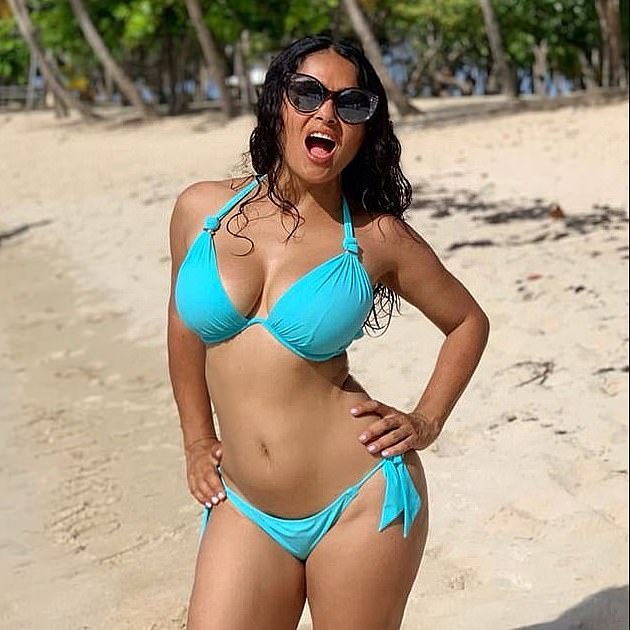 Zvijezda Frida pozirala je u bikiniju dok je pokazala svoju zavidnu figuru za časopis