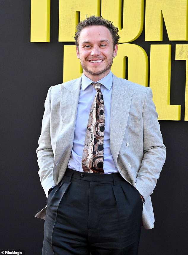 Smatra se da se Florence trenutno druži s Peaky Bliders zvijezdom Finnom Coleom, koji joj je pokazao svoju podršku pohađajući britansku premijeru Thunderboltsa* prošlog mjeseca (vidljivo)