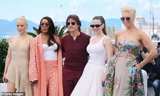 Pom Klementieff, Angela Bassett, Tom Cruise, Hayley Atwell i Hannah Waddingham svi su pozirali na festivalima Palais des Film Festival u srijedu ujutro