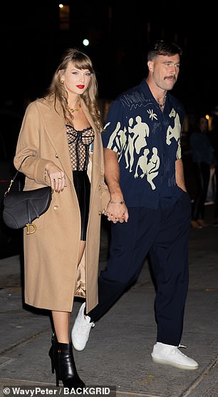 Taylor je navodno bijesna zbog povlačenja u slučaj i nije se mjesecima fotografirala