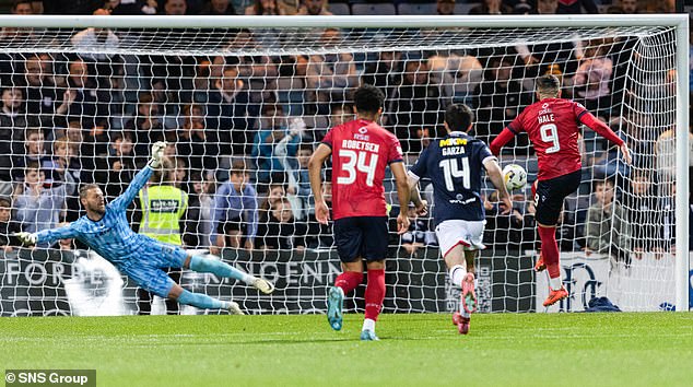 Ronan Hale ne pogriješi sa kaznom koja je zaradila županiju 1-1